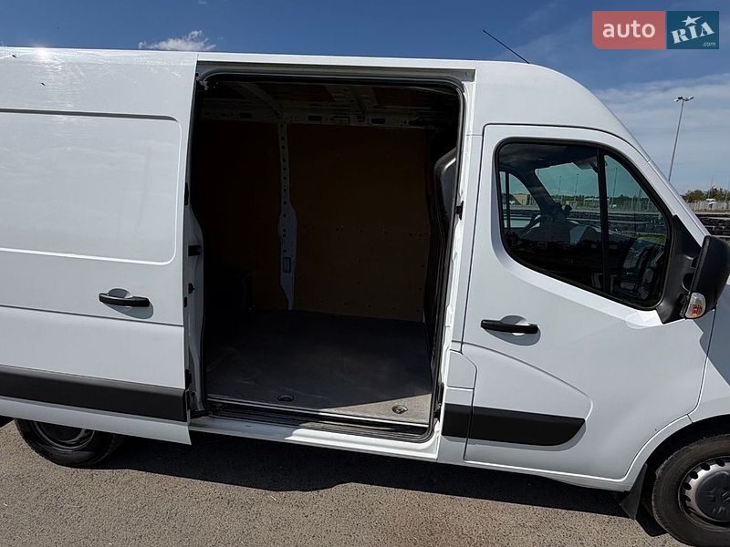 Грузовой фургон Renault Master 2024 в Львове