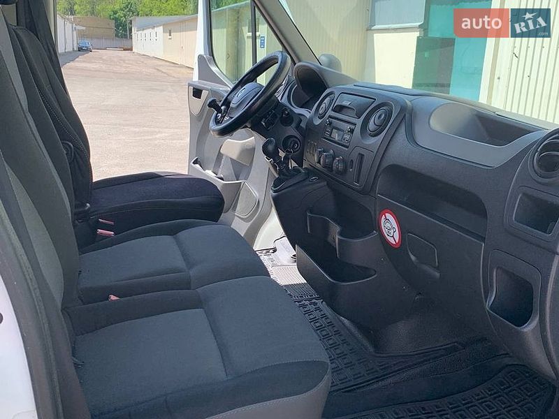 Грузовой фургон Renault Master 2015 в Киеве фото 3 Грузовой фургон Renault Master 2015 в Киеве