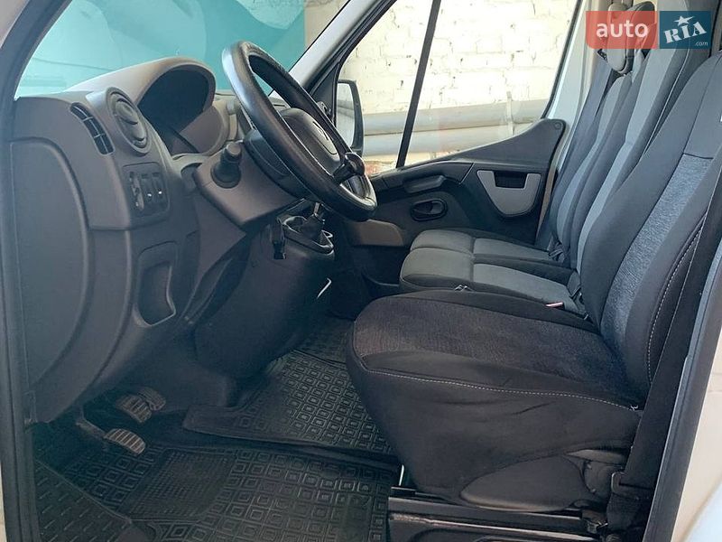 Грузовой фургон Renault Master 2015 в Киеве фото 2 Грузовой фургон Renault Master 2015 в Киеве