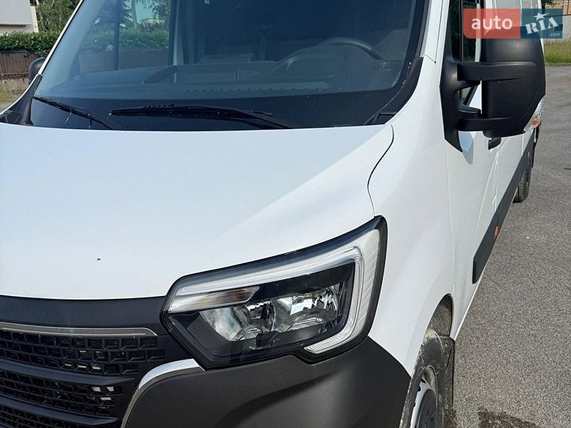 Renault Master 2024