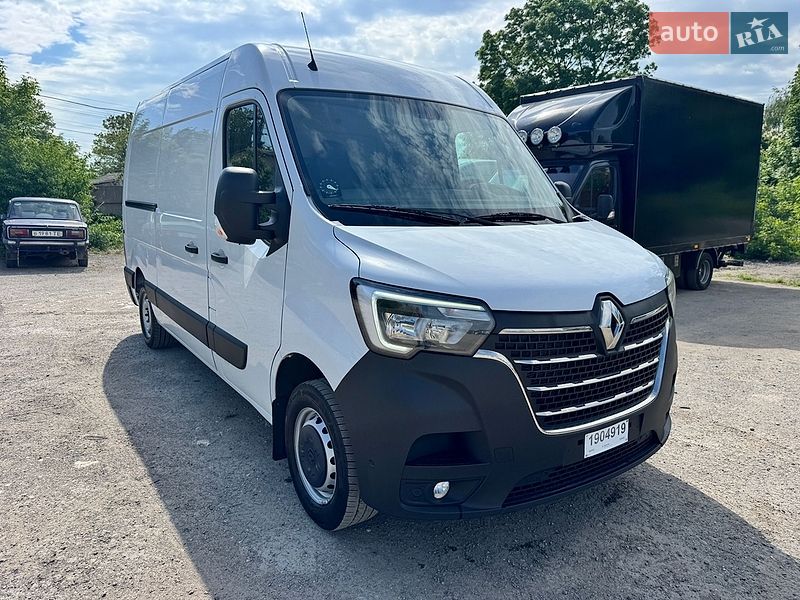 Вантажний фургон Renault Master 2022 в Тернополі