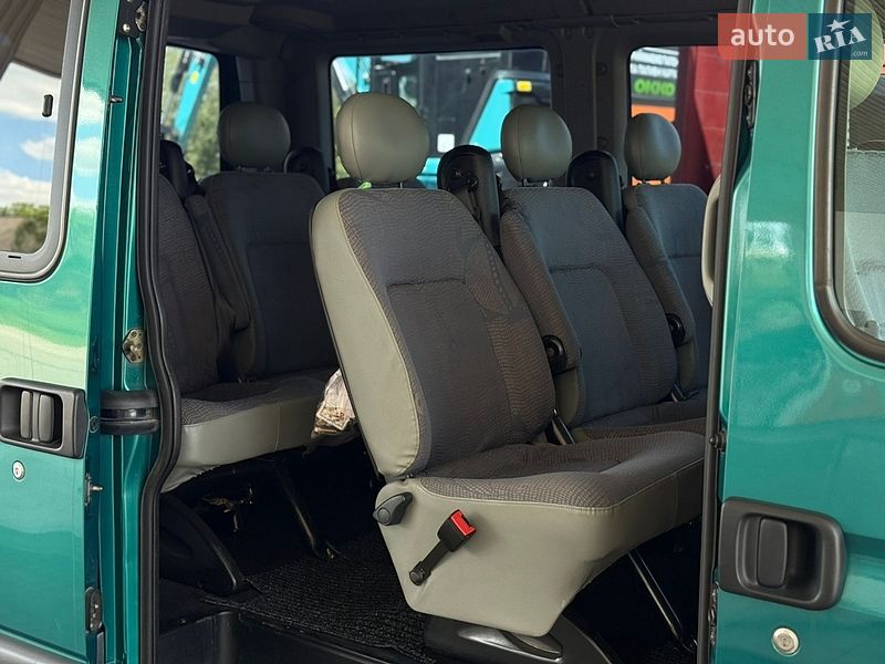 Минивэн Renault Master 2001 в Мостиске
