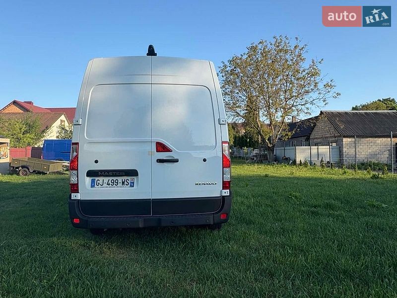 Грузовой фургон Renault Master 2022 в Радивилове