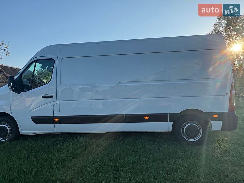 Грузовой фургон Renault Master 2022 в Радивилове
