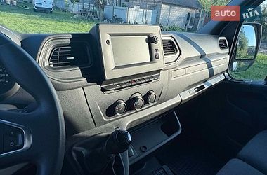 Грузовой фургон Renault Master 2022 в Радивилове