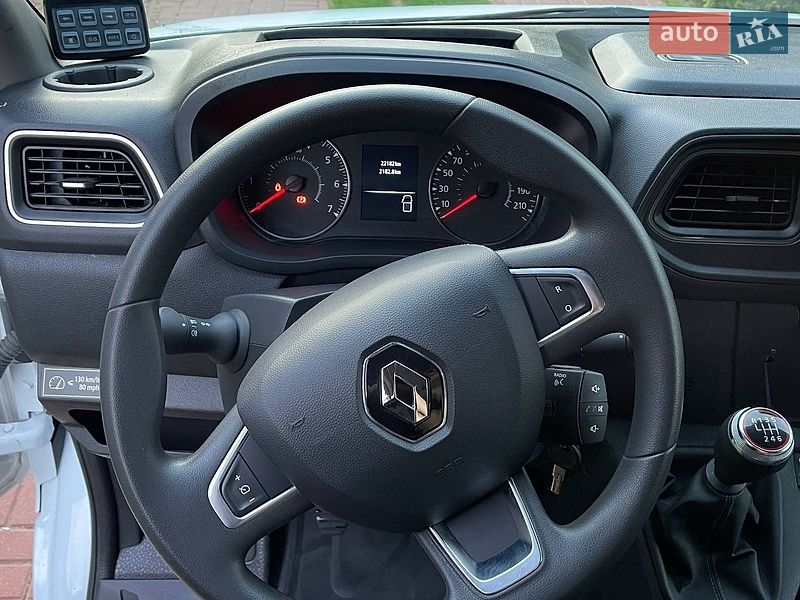 Микроавтобус грузовой (до 3,5т) Renault Master 2023 в Киеве