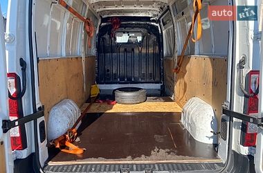 Грузовой фургон Renault Master 2016 в Мукачево