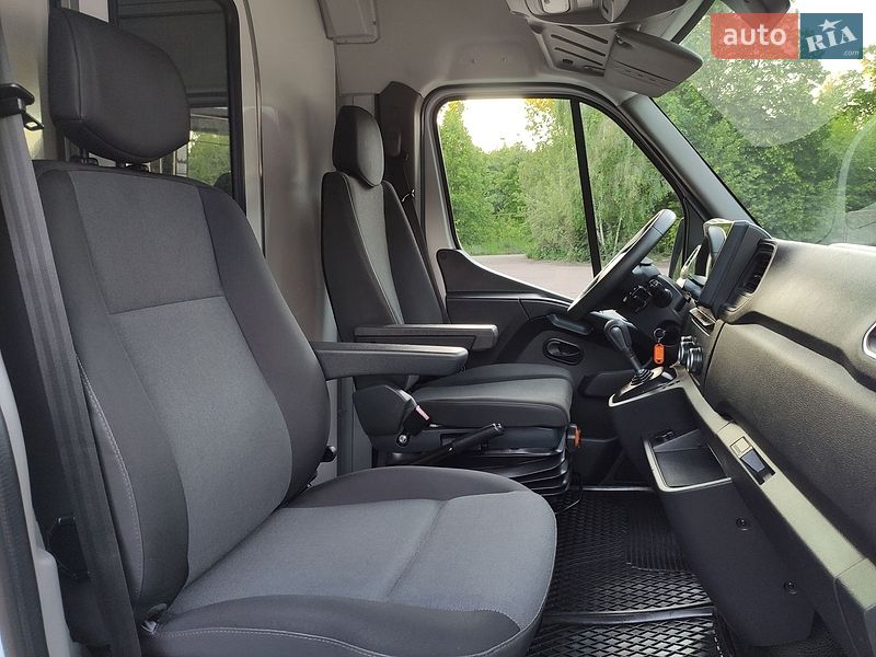Вантажний фургон Renault Master 2021 в Бердичеві