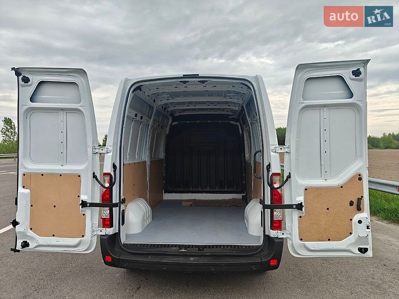 Вантажний фургон Renault Master 2021 в Полтаві