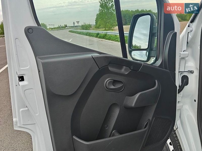 Вантажний фургон Renault Master 2021 в Полтаві