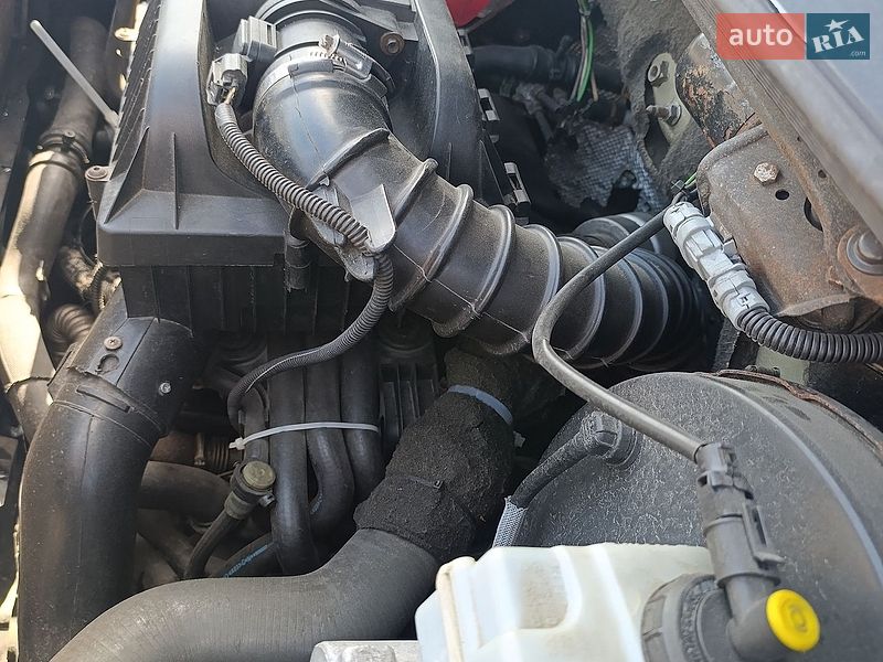 Автовоз Renault Master 2010 в Звягелі