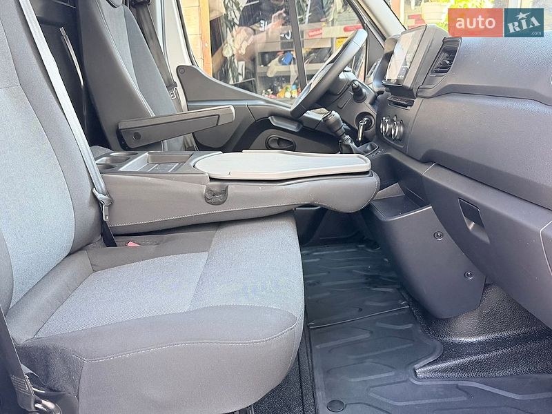 Грузовой фургон Renault Master 2021 в Киеве