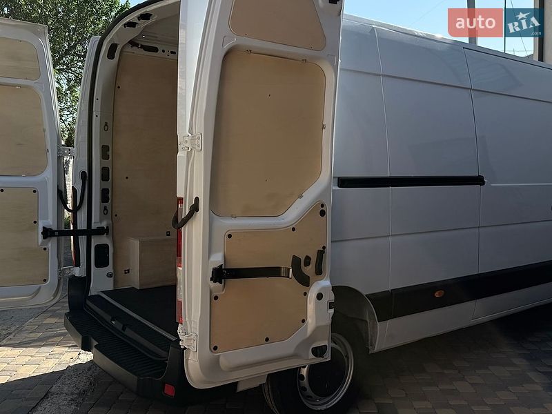 Грузовой фургон Renault Master 2021 в Киеве