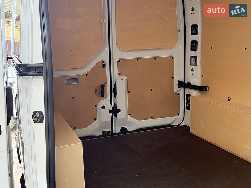 Вантажний фургон Renault Master 2022 в Києві