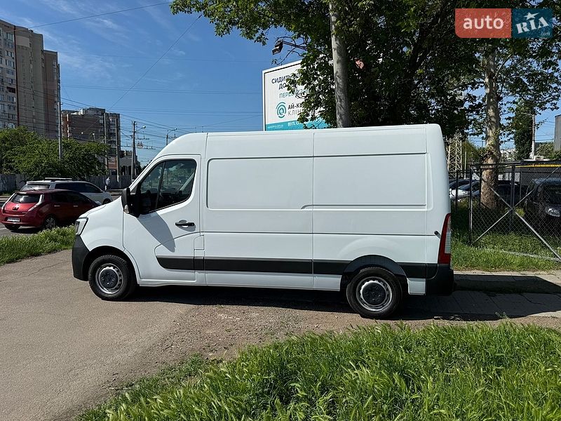 Вантажний фургон Renault Master 2021 в Одесі