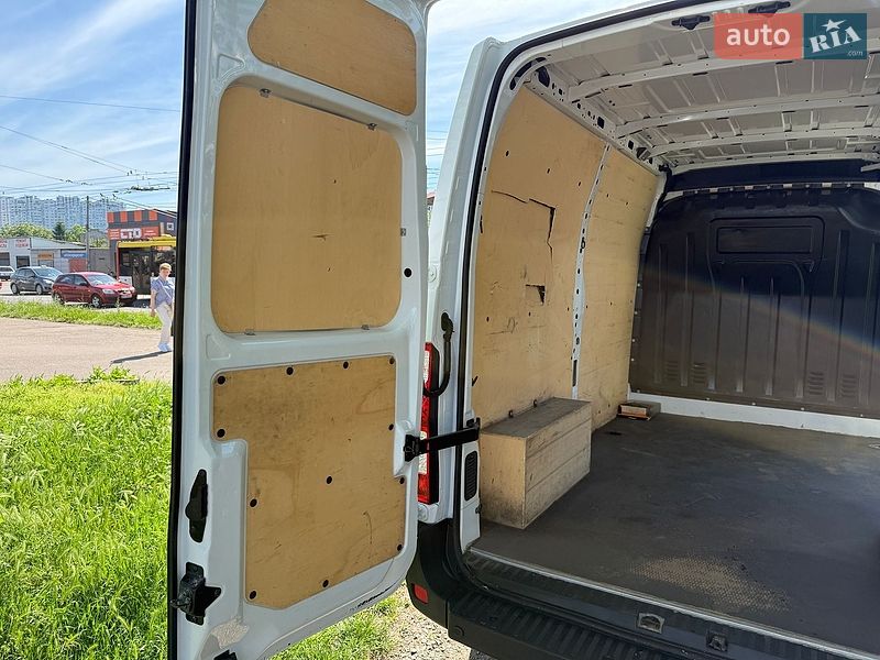 Вантажний фургон Renault Master 2021 в Одесі