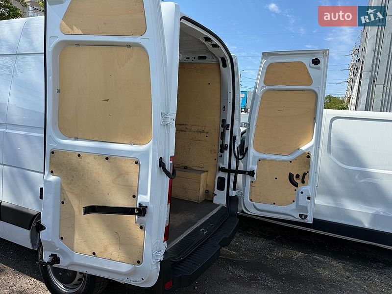 Вантажний фургон Renault Master 2021 в Одесі