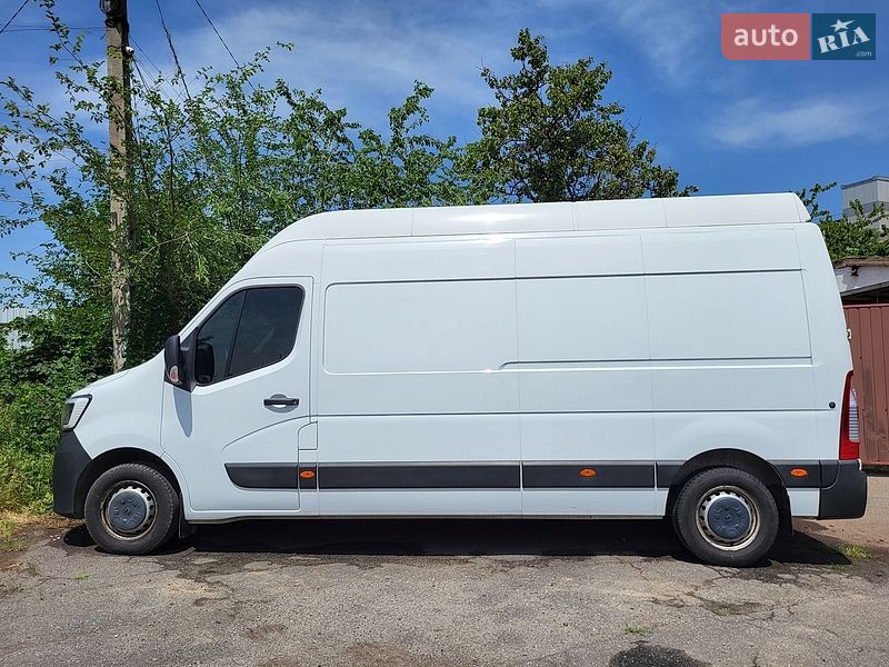 Вантажний фургон Renault Master 2021 в Кривому Розі
