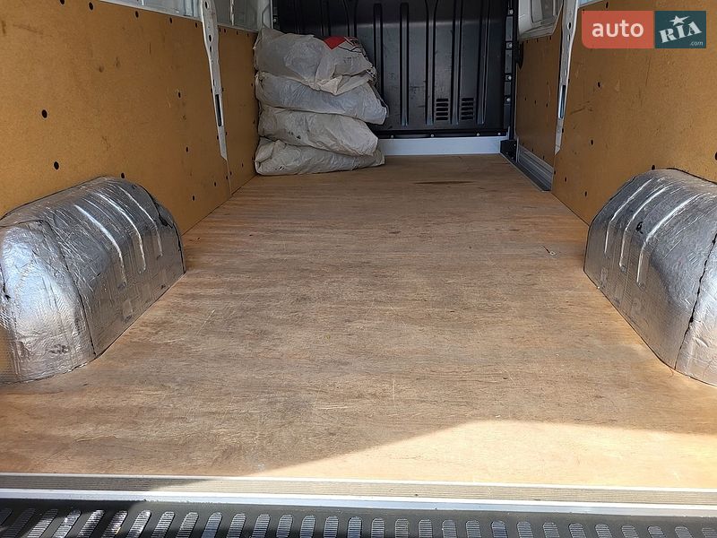 Вантажний фургон Renault Master 2021 в Кривому Розі