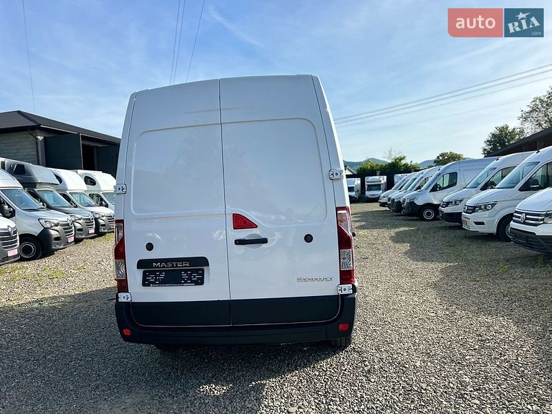 Вантажний фургон Renault Master 2018 в Хусті