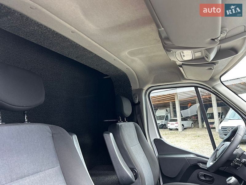 Тентованый Renault Master 2022 в Хусте