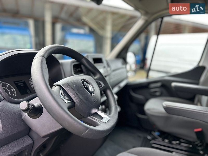 Тентованый Renault Master 2022 в Хусте