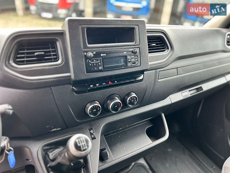 Тентованый Renault Master 2022 в Хусте