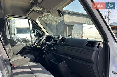 Вантажний фургон Renault Master 2022 в Хусті