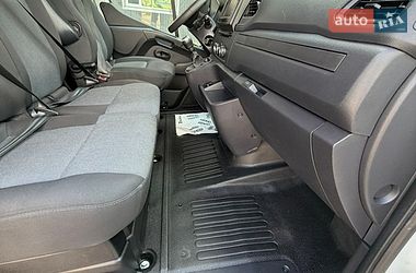 Вантажний фургон Renault Master 2021 в Рівному