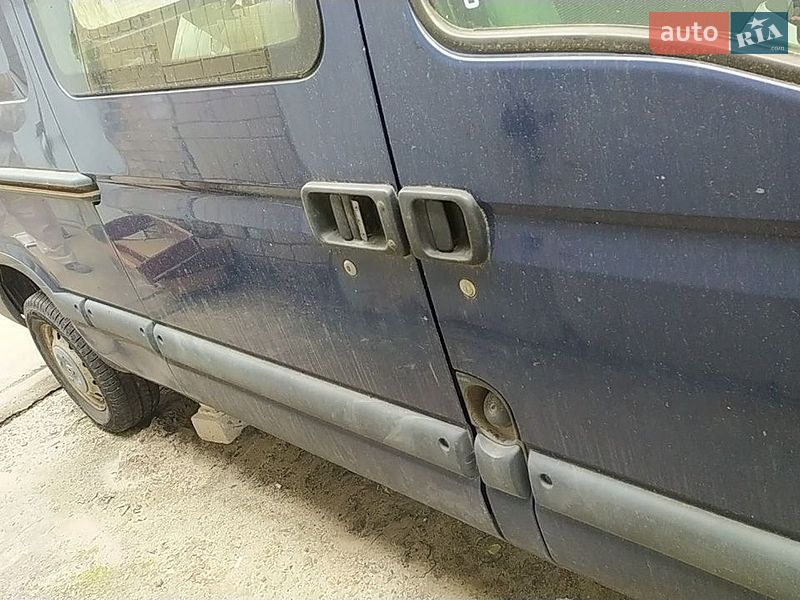 Мінівен Renault Master 2004 в Києві