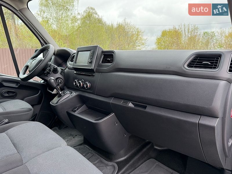 Вантажопасажирський фургон Renault Master 2021 в Млиніві