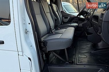 Вантажопасажирський фургон Renault Master 2016 в Млиніві