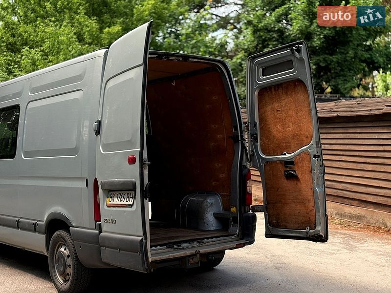 Мінівен Renault Master 2008 в Вараші