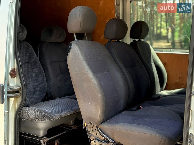 Мінівен Renault Master 2008 в Вараші