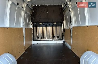 Вантажний фургон Renault Master 2023 в Хусті
