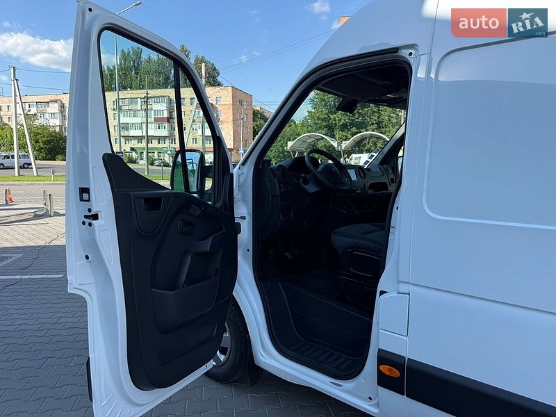 Грузовой фургон Renault Master 2019 в Луцке
