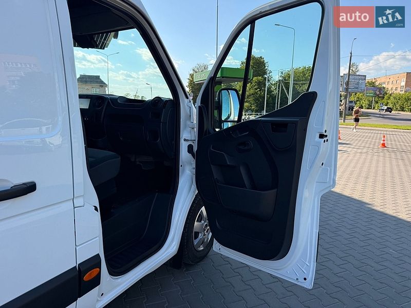 Грузовой фургон Renault Master 2019 в Луцке