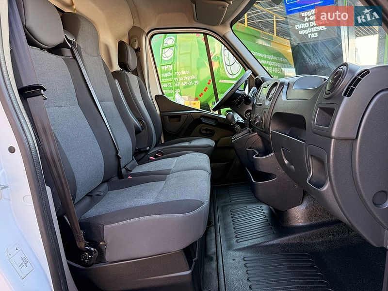 Грузовой фургон Renault Master 2019 в Луцке
