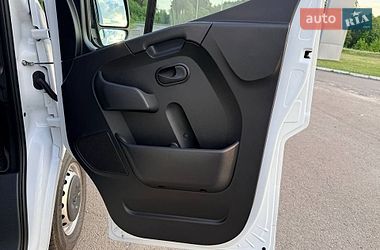 Грузовой фургон Renault Master 2023 в Киеве