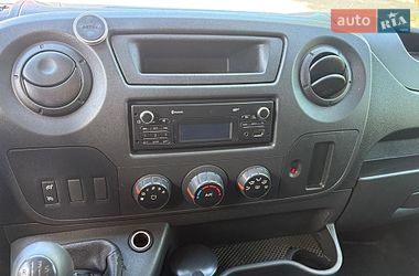 Вантажний фургон Renault Master 2018 в Чернігові