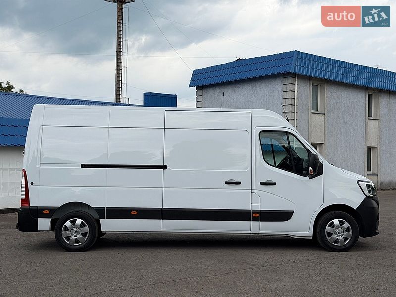 Вантажний фургон Renault Master 2022 в Радивиліві