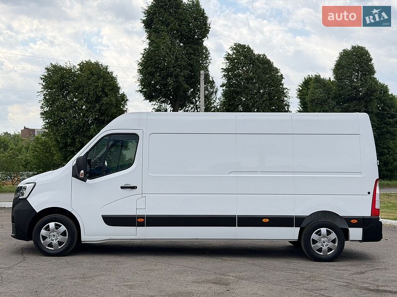 Вантажний фургон Renault Master 2022 в Радивиліві