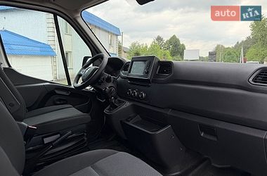 Вантажний фургон Renault Master 2022 в Радивиліві