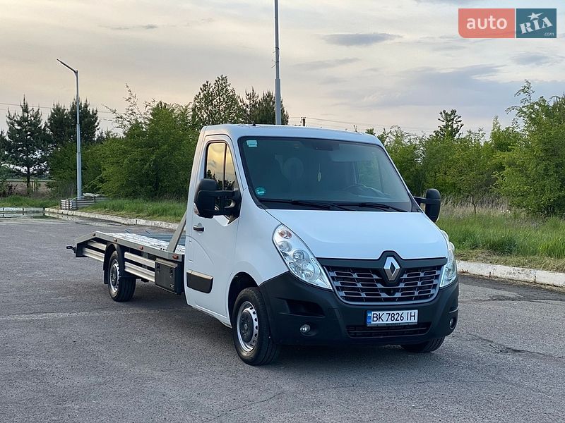 Евакуатор Renault Master 2018 в Радивиліві