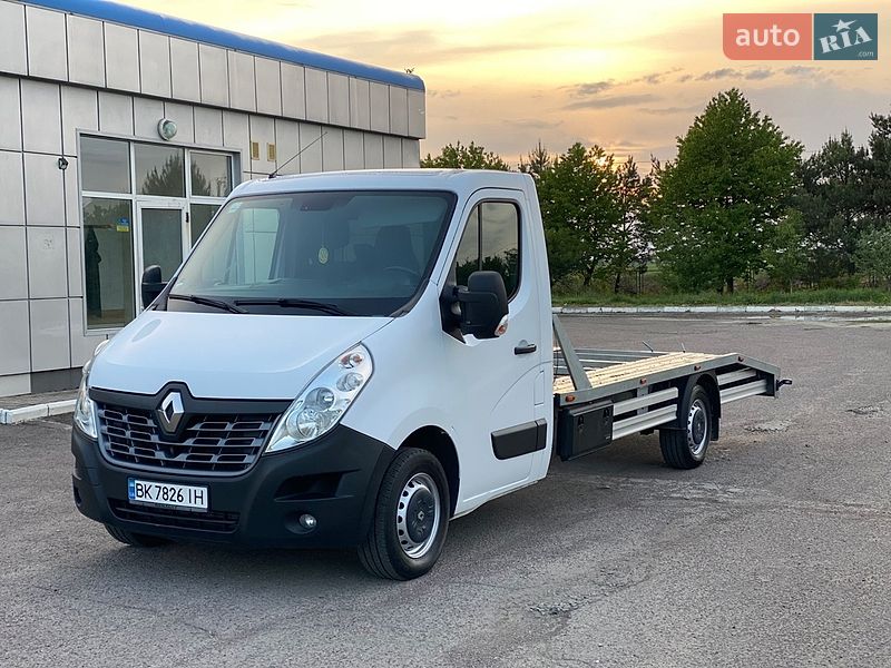 Евакуатор Renault Master 2018 в Радивиліві