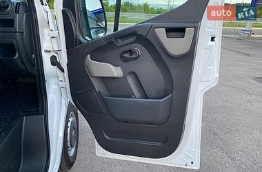 Евакуатор Renault Master 2018 в Радивиліві