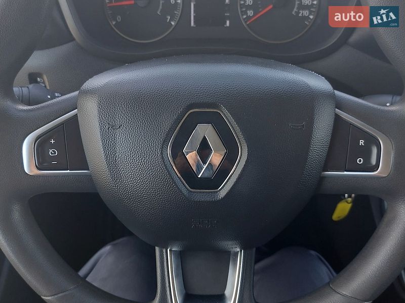 Грузовой фургон Renault Master 2021 в Млинове