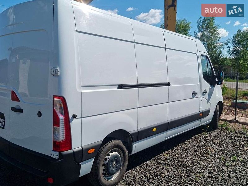 Грузовой фургон Renault Master 2017 в Нововолынске