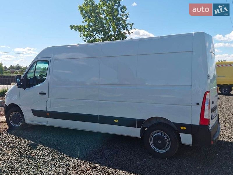Грузовой фургон Renault Master 2017 в Нововолынске