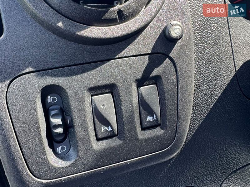 Вантажний фургон Renault Master 2017 в Луцьку